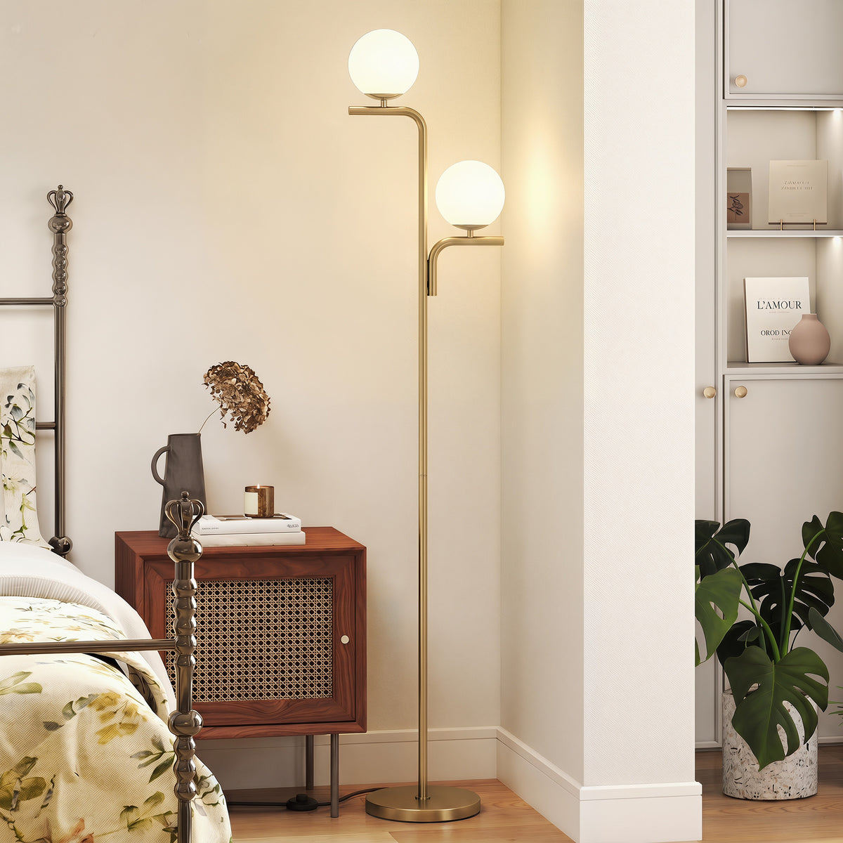 Lampadaire Double Tête Abat-Jour Verre — Doré